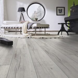 Rip Oak White - Robusto Villa 12mm Laminate Flooring